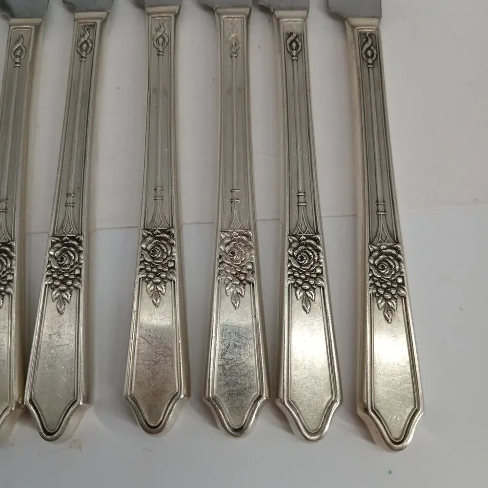8+1X BK Vtg Manor Plate Triple Rose Rosedale Butter Knives Silverplate